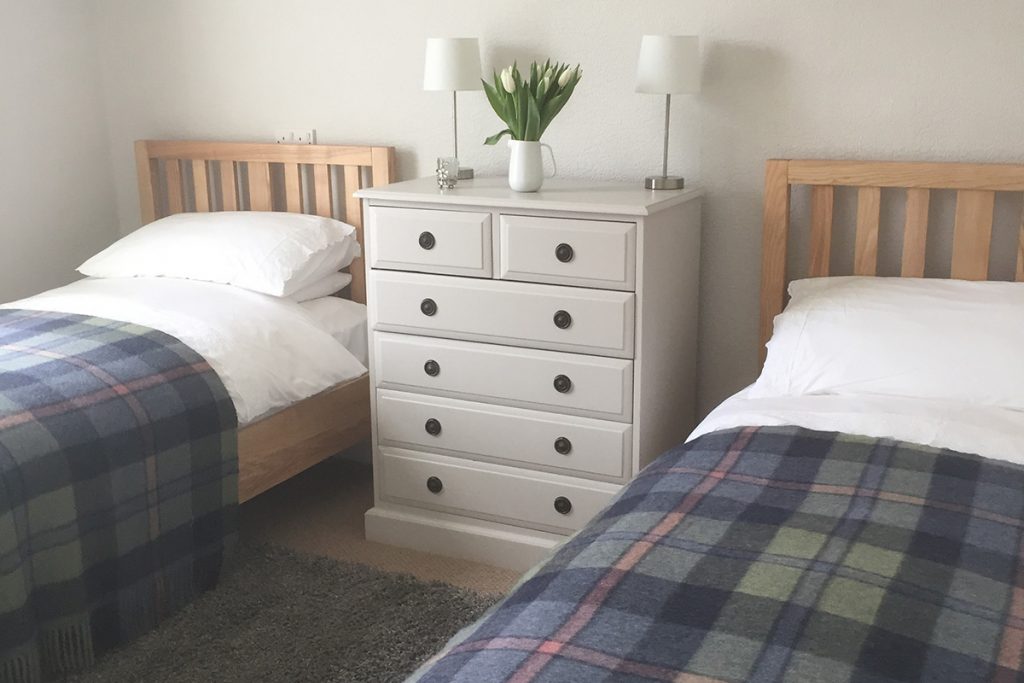 Rowan Cottage twin room